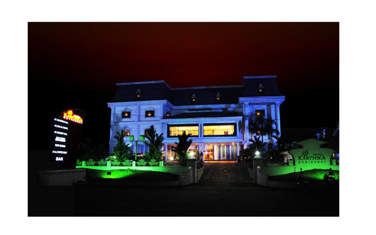 Отель Karthika Residency Kilimanur Экстерьер фото